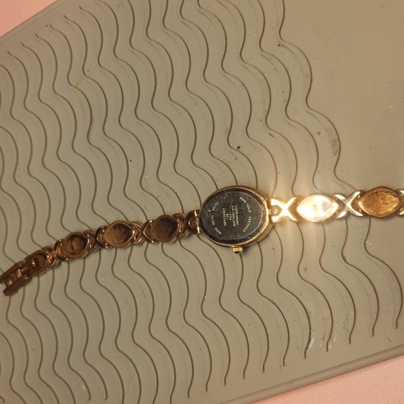 Watch - Picture 3 of 3